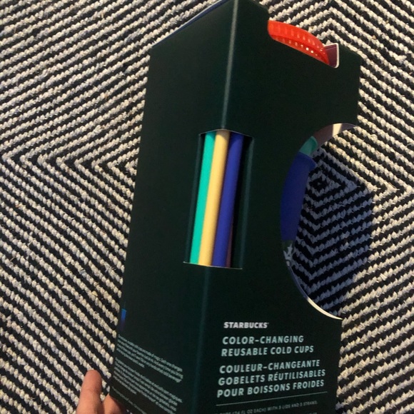 Starbucks // 2020 Color Changing Cup Set - Picture 4 of 6